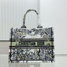 Dior Shopping Bags